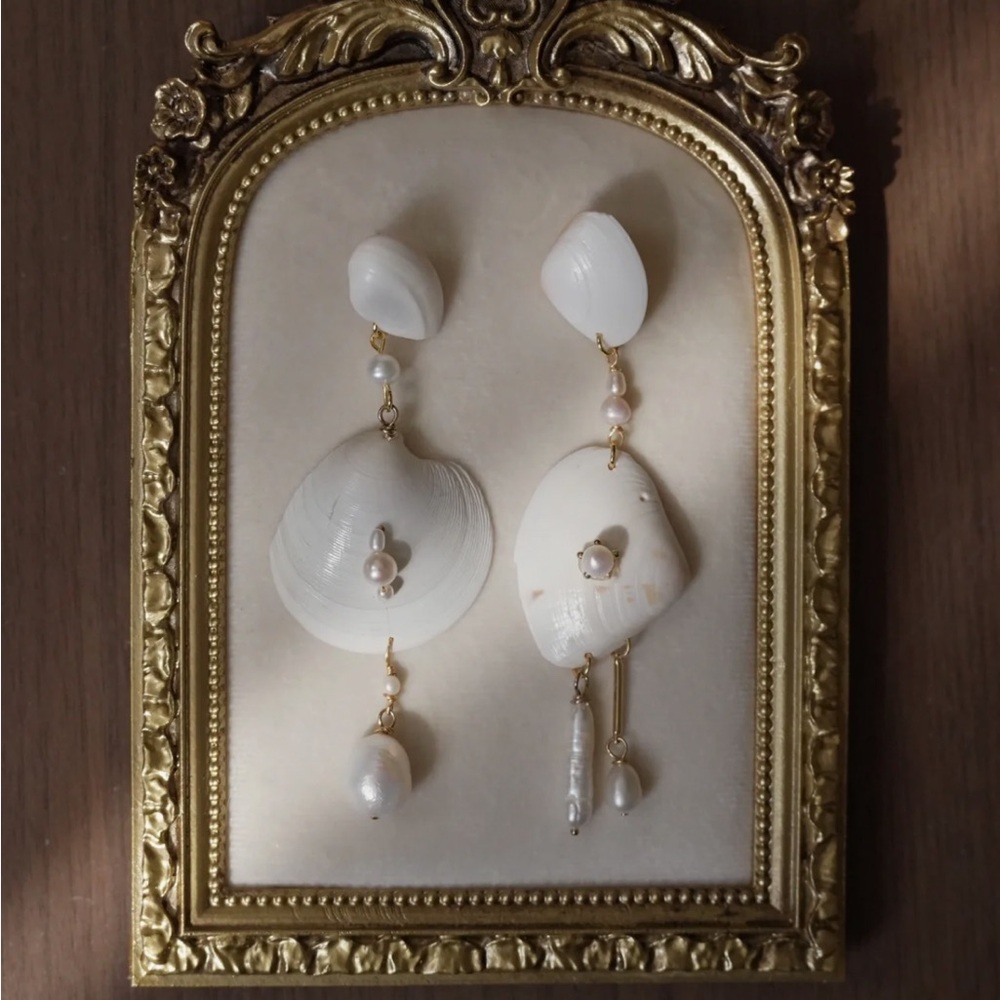 Handmade White Seashell & Pearl Drop Earrings – Elegant One-of-a-Kind Design‎